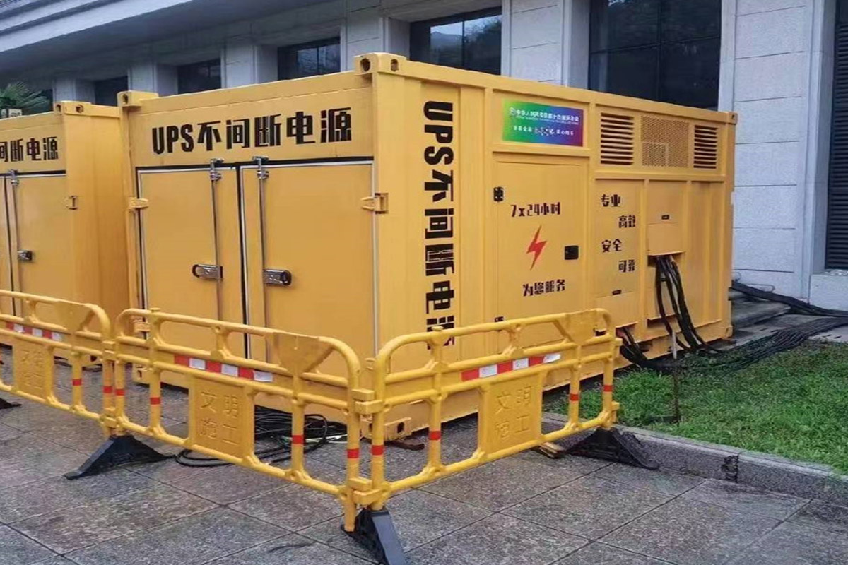 类乌齐发电机租赁施工现场